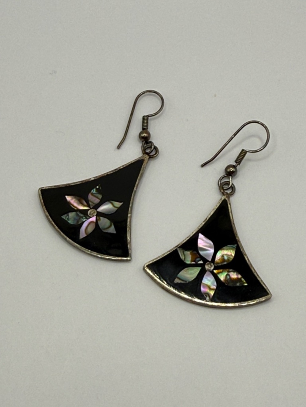 Vintage Alpaca Mexico Silver Black Abalone Flower Dangle Drop Statement Earrings